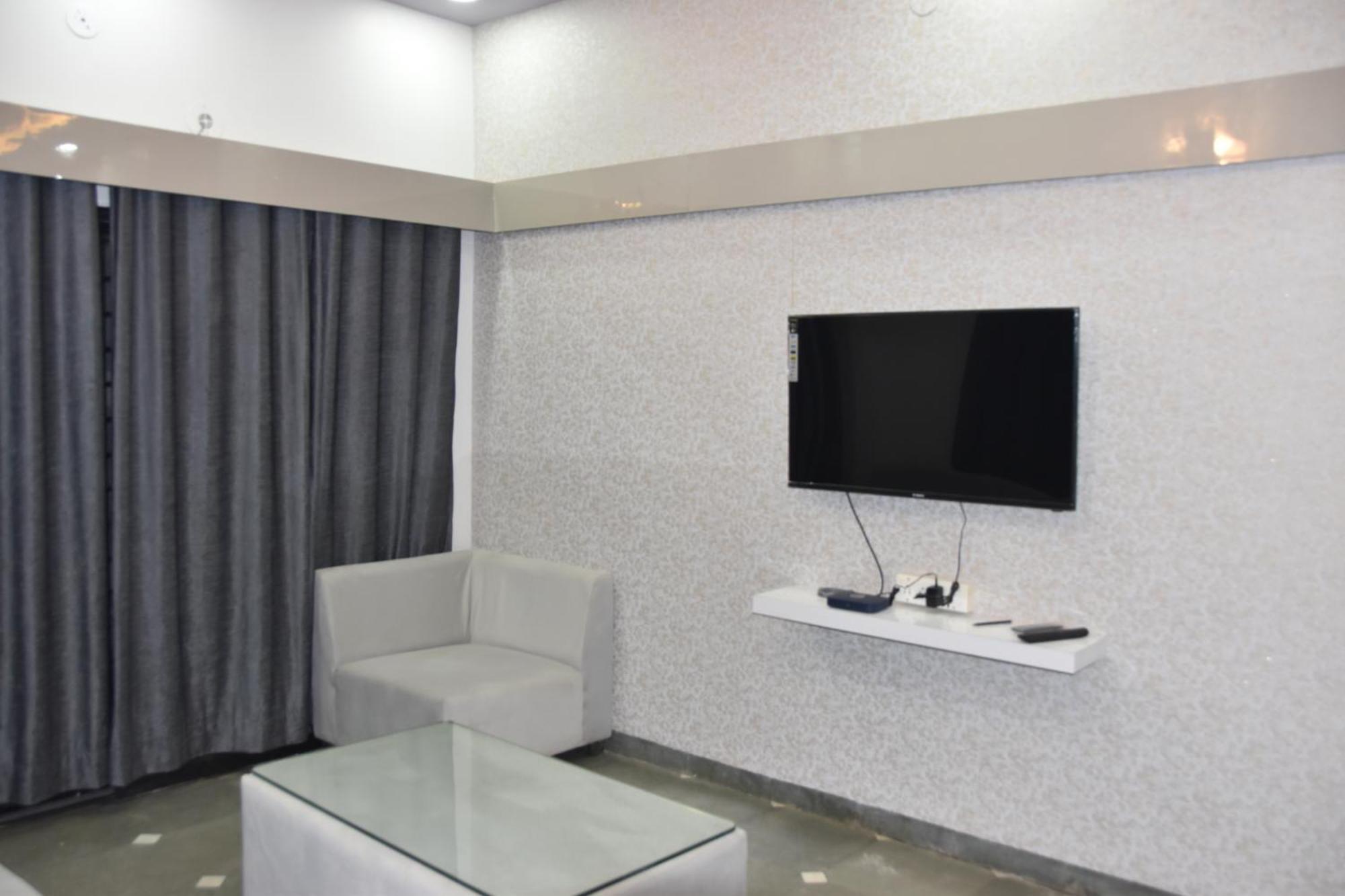 Homestay Leela - Tulip - 2 Bhk Luxury Indore