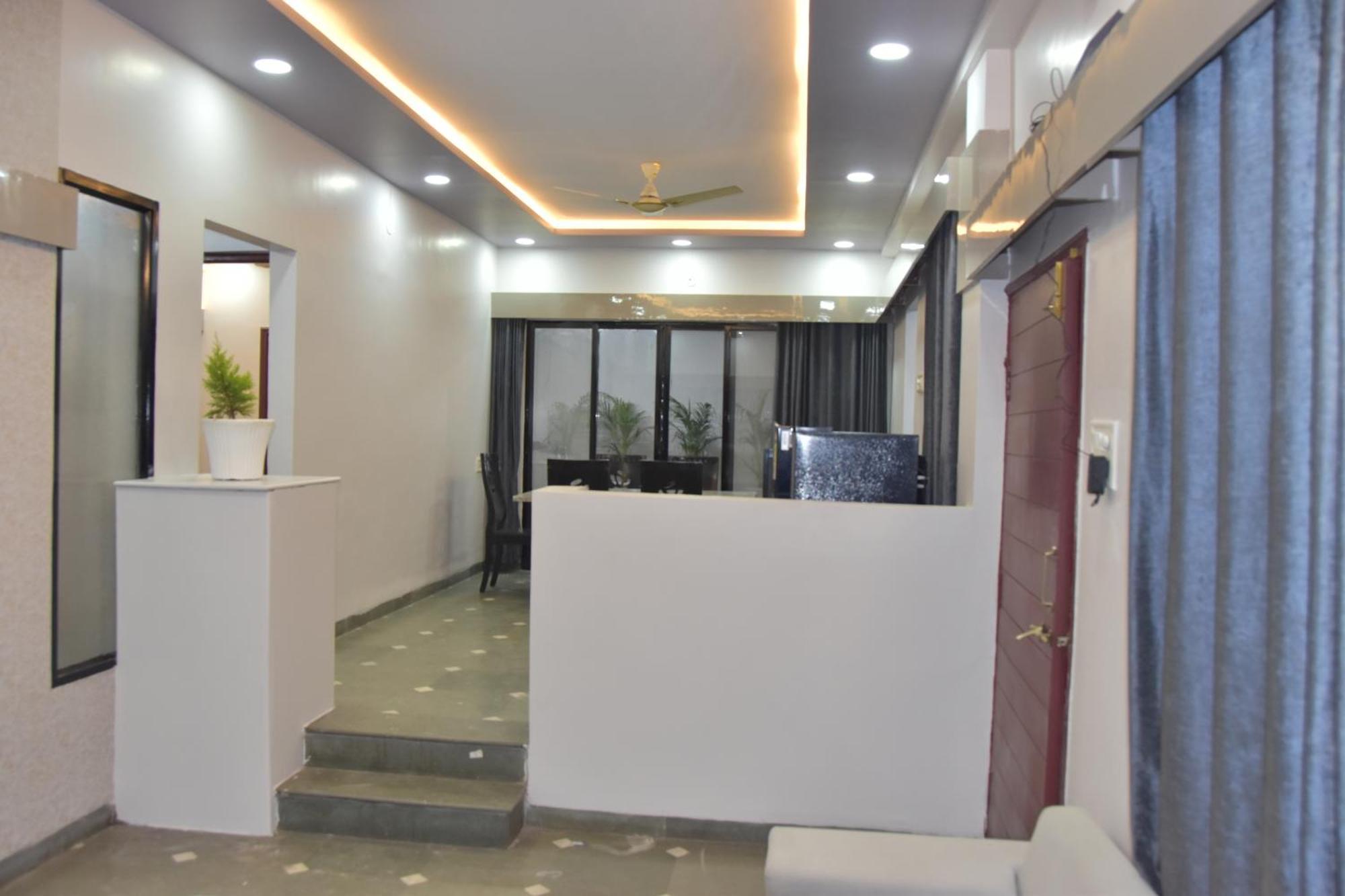 Leela - Tulip - 2 Bhk Luxury Homestay Indore